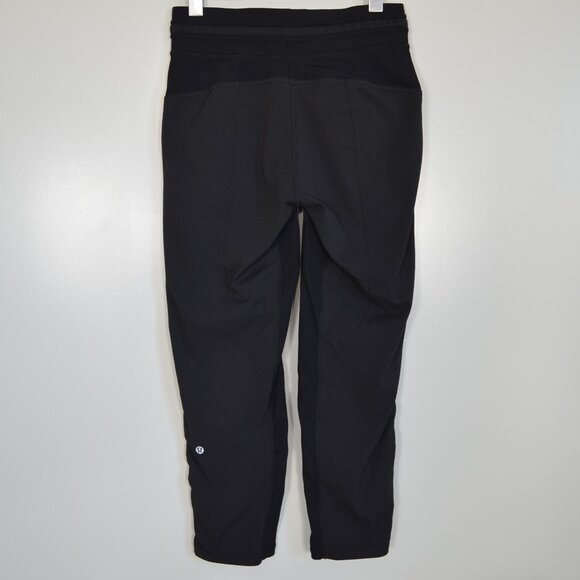 Lululemon Dance Studio Crop size 4 *EUC - Picture 8 of 13